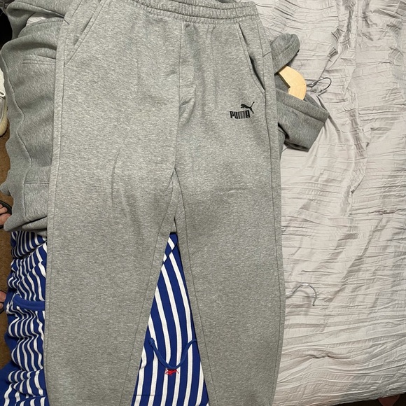 Puma sweatsuit grey size L - Picture 2 of 3